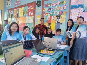 Sekolah Ramah Anak dan Kecerdasan Buatan Tumbuh Bersama di SDN 264 Wawondula